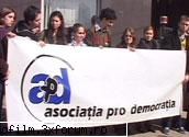 1 april .2006 Fara pacaleli ! - Alaturi la Brasov - La  Politica Interna